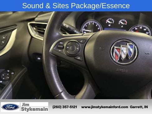Used 2020 Buick Enclave Essence w/ Sound and Sites Package FWD image 27