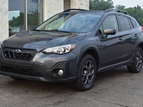 Used 2022 Subaru Crosstrek 2.5i Sport w/ Moonroof Package AWD/4WD image 17