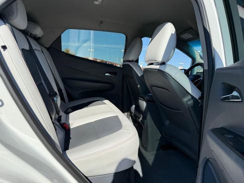 Used 2019 Chevrolet Bolt Premier w/ Infotainment Package image 5