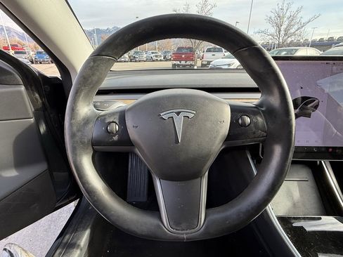 Used 2018 Tesla Model 3 Long Range image 13