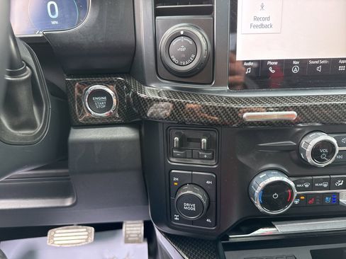 Used 2024 Ford F250 Lariat w/ Lariat Ultimate Package AWD/4WD image 43
