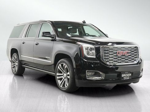 Used 2019 GMC Yukon XL Denali w/ Denali Ultimate Package AWD/4WD image 7