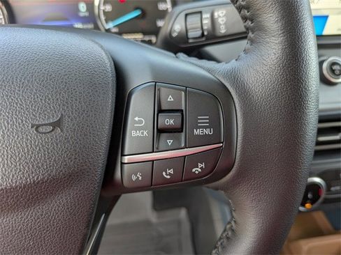 Used 2022 Ford Maverick Lariat image 29