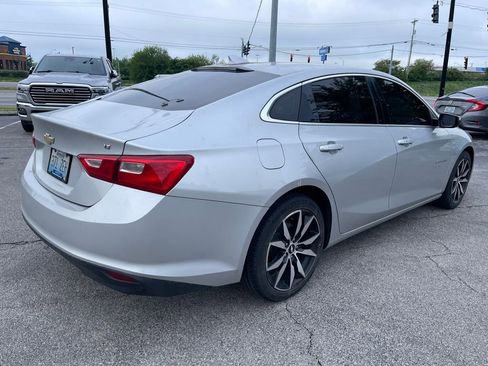 Used 2018 Chevrolet Malibu LT FWD image 3