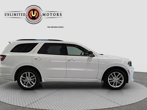 Used 2025 Dodge Durango GT AWD/4WD image 2