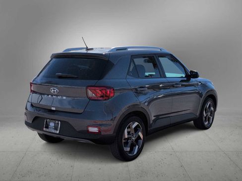New 2026 Hyundai Venue SEL FWD image 8