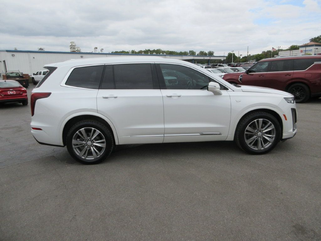 Certified 2022 Cadillac XT6 Premium Luxury w/ LPO, Floor Liner Package AWD/4WD image 5