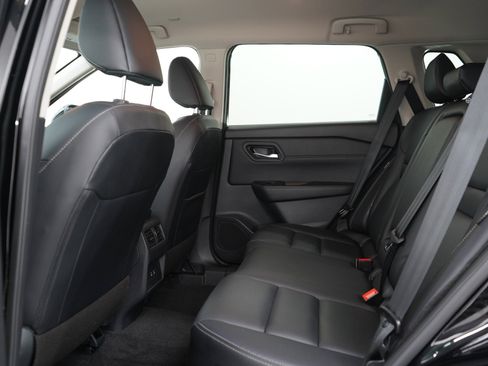 Used 2026 Nissan Rogue SL AWD/4WD image 23