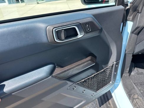 Used 2025 Ford Bronco Heritage Edition AWD/4WD image 18