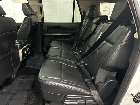 Used 2022 Ford Expedition Max XLT image 22