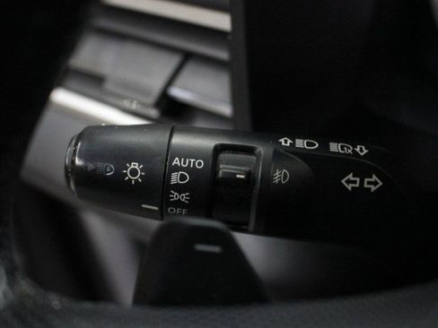 Used 2023 Mitsubishi Outlander SE image 13