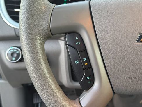 Used 2016 Chevrolet Traverse LS FWD image 23