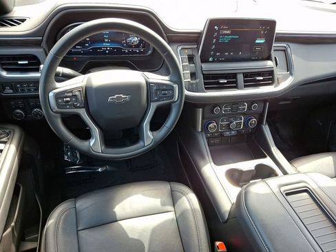 Certified 2023 Chevrolet Suburban Z71 w/ Luxury Package image 13