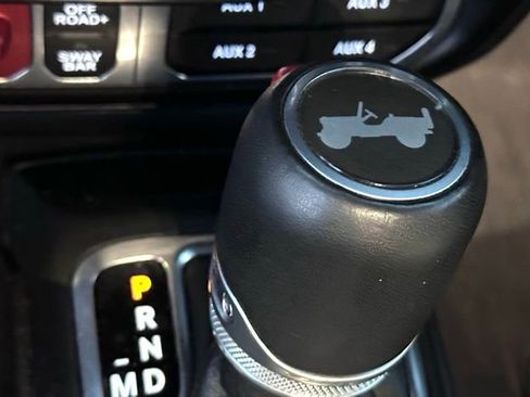 Used 2024 Jeep Wrangler Unlimited Rubicon image 18