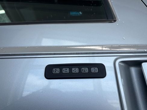 Used 2016 Ford F350 Lariat w/ Lariat Ultimate Package image 3