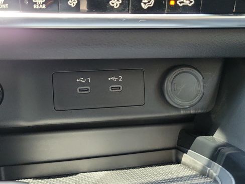 Certified 2025 Nissan Rogue SV AWD/4WD image 29