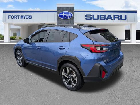 Used 2025 Subaru Crosstrek 2.5i Premium AWD/4WD image 6