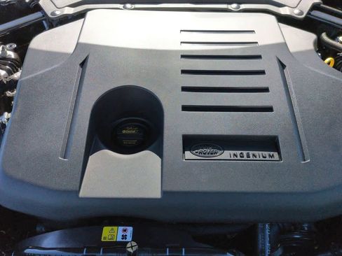 New 2026 Land Rover Discovery Limited Edition image 14