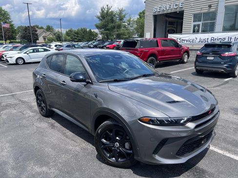 Used 2024 Dodge Hornet R/T w/ Tech Pack w/o Parking AWD/4WD image 12