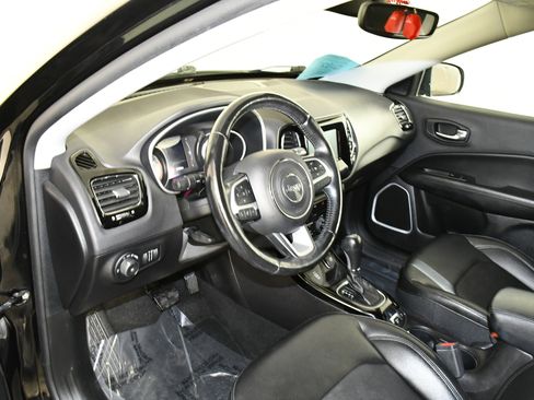 Used 2020 Jeep Compass Latitude image 37