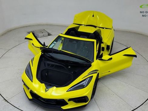 Used 2024 Chevrolet Corvette Stingray Premium Conv w/ Z51 Performance Package RWD image 80