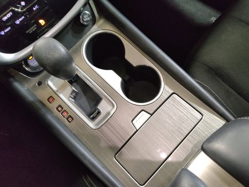 Used 2017 Nissan Murano S w/ Navigation Package image 26