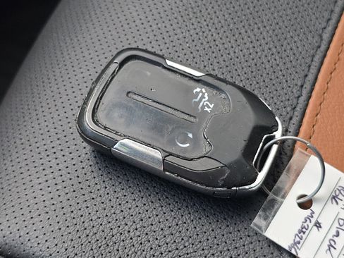 Used 2021 GMC Sierra 1500 AT4 image 44