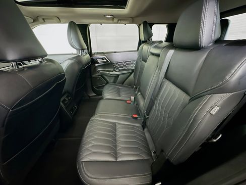 Used 2025 Mitsubishi Outlander SEL image 30