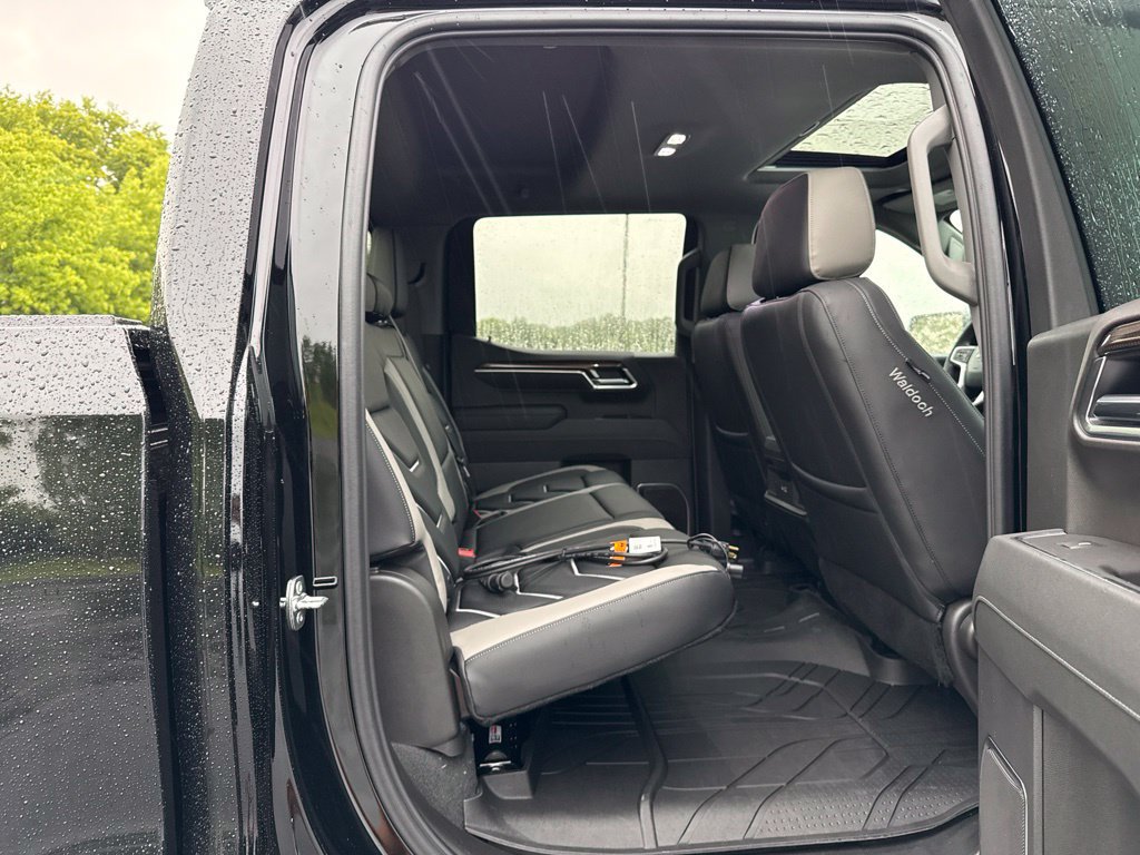 New 2026 Chevrolet Silverado 1500 RST w/ Dark Appearance Package AWD/4WD image 11