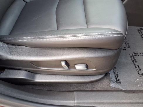 Used 2023 Cadillac XT6 Luxury FWD image 10