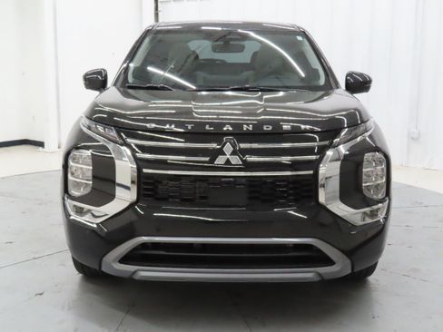 New 2026 Mitsubishi Outlander SE FWD image 8