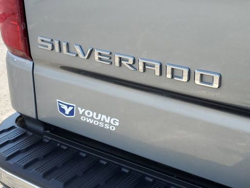 Used 2024 Chevrolet Silverado 1500 LT image 31