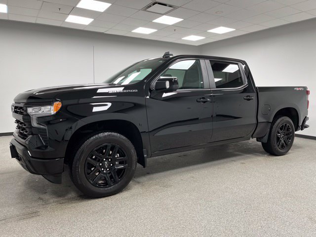 Used 2024 Chevrolet Silverado 1500 RST AWD/4WD image 6