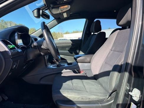 Used 2018 Jeep Grand Cherokee Laredo image 10