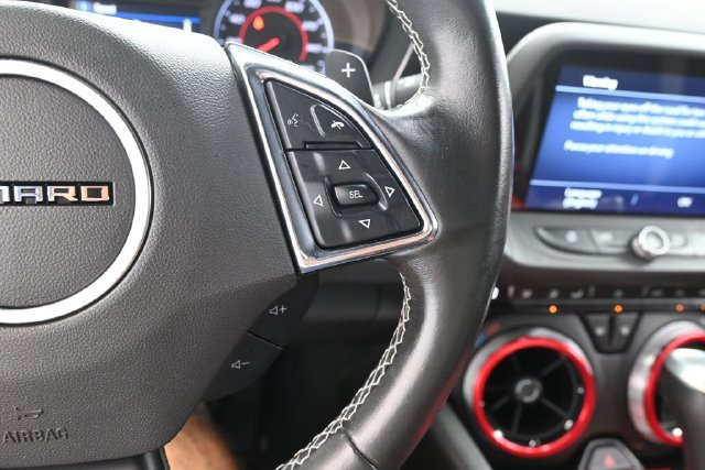 Used 2023 Chevrolet Camaro LT RWD image 15