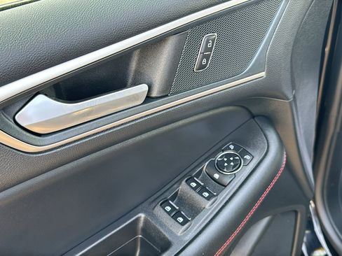 Certified 2024 Ford Edge ST-Line image 13