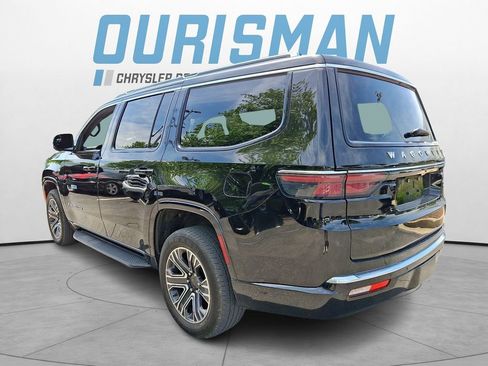 Used 2024 Jeep Wagoneer Series II AWD/4WD image 4