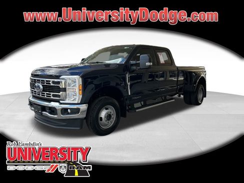 Used 2024 Ford F350 XLT image 1