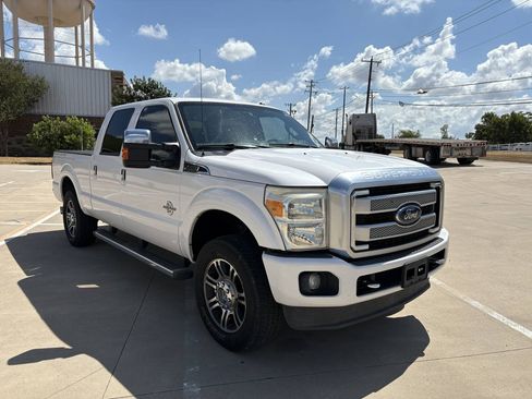Used 2015 Ford F250 Platinum w/ FX4 Off-Road Package AWD/4WD image 8
