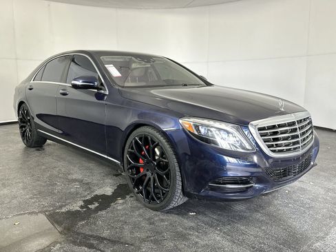 Used 2017 Mercedes-Benz S 550 4MATIC Sedan image 2