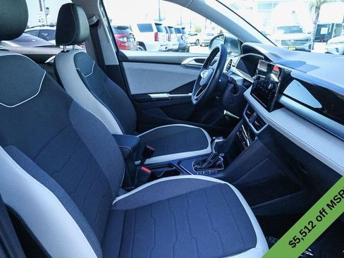 New 2025 Volkswagen Taos SE image 32