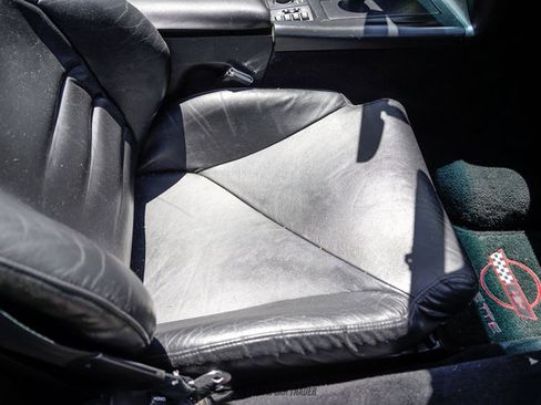 Used 1994 Chevrolet Corvette Convertible RWD image 40