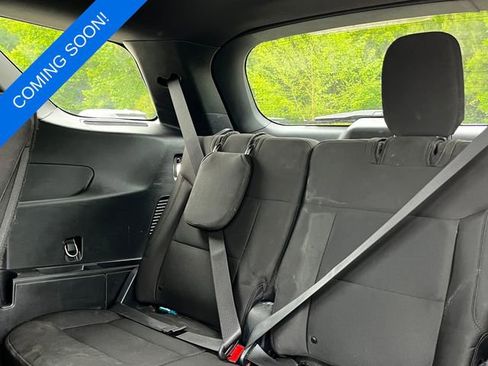 Used 2020 Ford Explorer XLT w/ Comfort Package RWD image 9