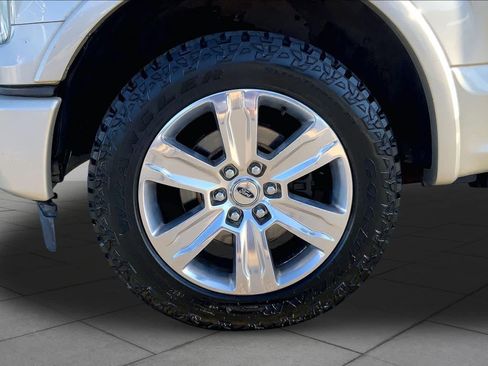 Used 2017 Ford F150 Platinum w/ Equipment Group 701A Luxury AWD/4WD image 11