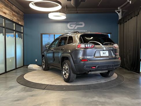 Used 2022 Jeep Cherokee Trailhawk AWD/4WD image 5