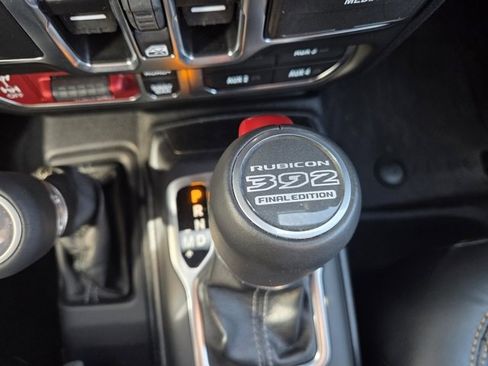 Used 2025 Jeep Wrangler Unlimited Rubicon 392 image 19