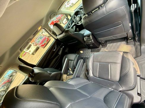 Used 2023 Subaru Ascent Limited AWD/4WD image 38
