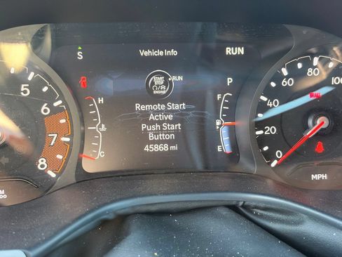 Used 2025 Jeep Compass Limited AWD/4WD image 9