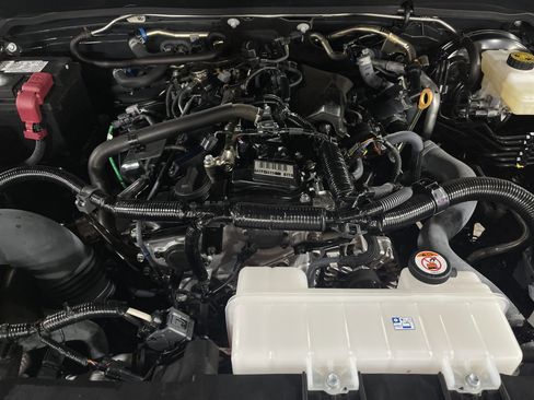 Used 2025 Toyota Tacoma SR image 16