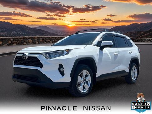 Used 2019 Toyota RAV4 XLE w/ Carpet Mat Package AWD/4WD image 1